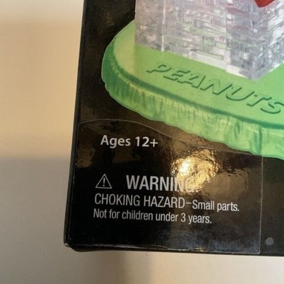 Bepuzzled Original 3D Crystal Jigsaw Puzzle - Snoopy And House - Picture 2 of 9